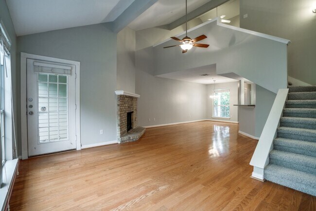 Main Living Area - 5565 Preston Oaks Rd