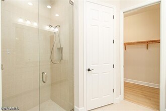 Building Photo - 9122 Isla Bella Cir