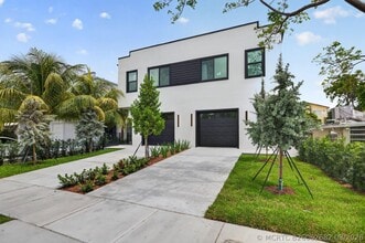 Building Photo - 507 SW 11th St