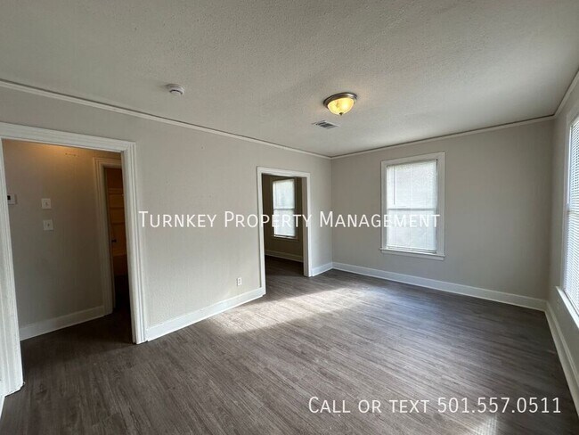 Foto del edificio - 4608 W 24th St