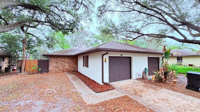 Building Photo - Charming 2-Bedroom Home with Fully Fenced Yard – No HOA Approval Required!
