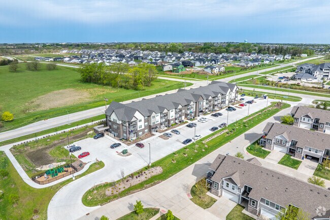 Foto aérea - Pointe on 88th