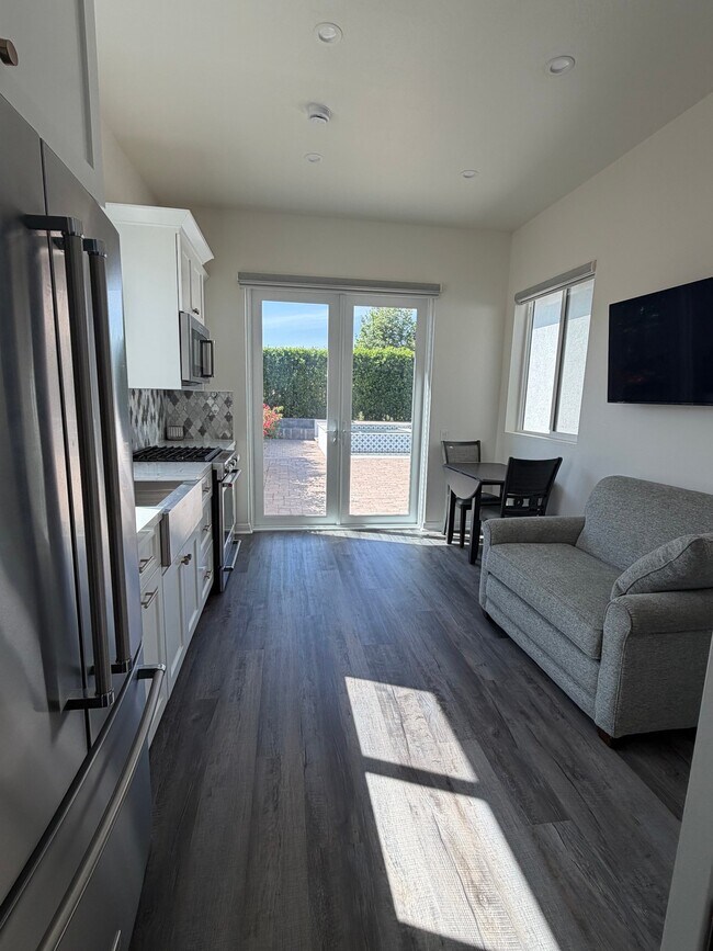 Foto del edificio - 7369 Grazing Ln