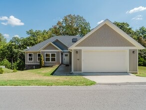 Building Photo - 92 Witherby Dr