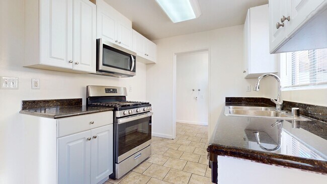 Foto del edificio - 20251 Cohasset St