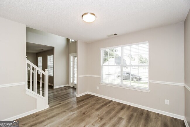 Foto del edificio - 4756 Buffalo St