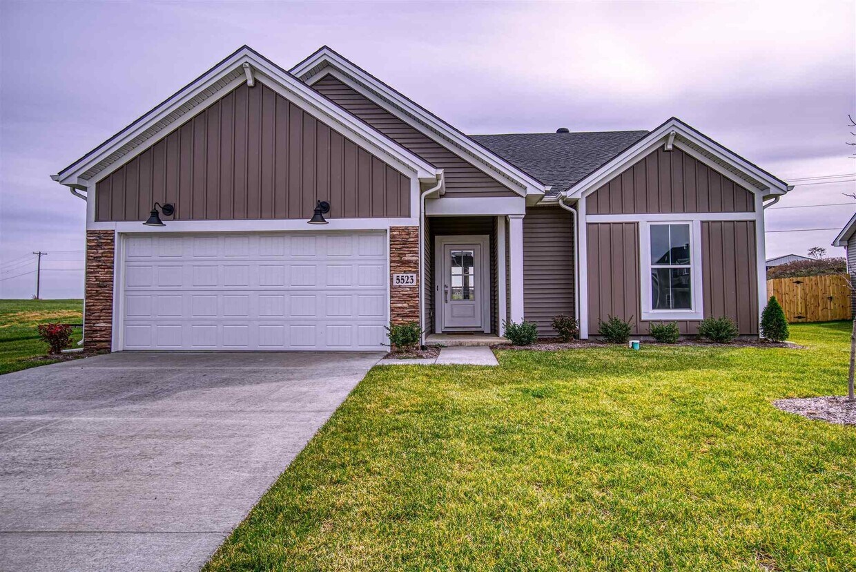Primary Photo - 5523 Baywater Dr