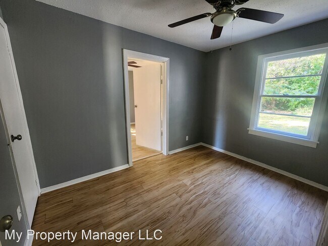 Foto del edificio - 3 br, 2 bath House - 7028 Karen Street