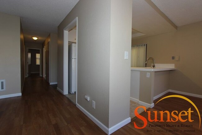 Building Photo - 1672 Emerald St