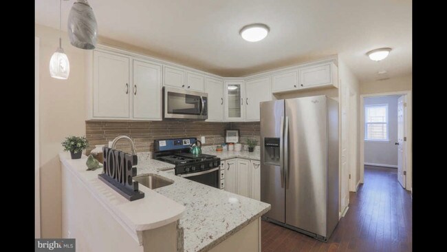 Building Photo - 1404 E Biddle St