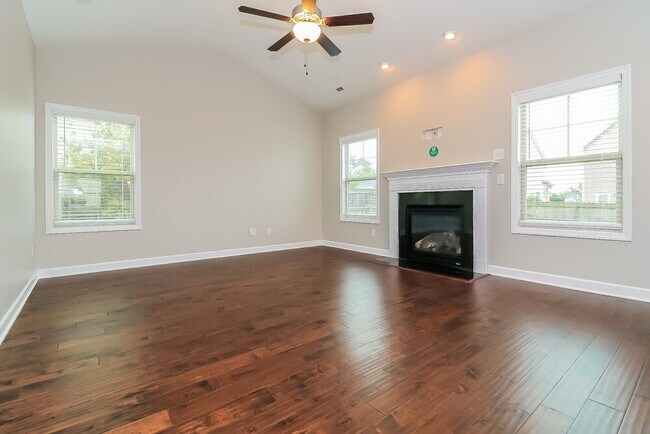 Building Photo - 220 Hardaway Point