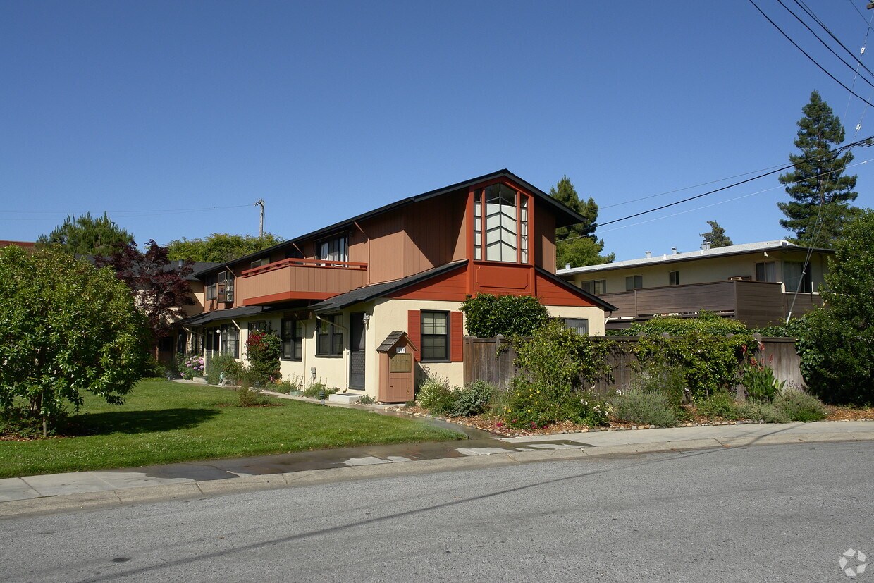 1049 Noel Dr, Menlo Park, CA 94025 Apartments in Menlo Park, CA