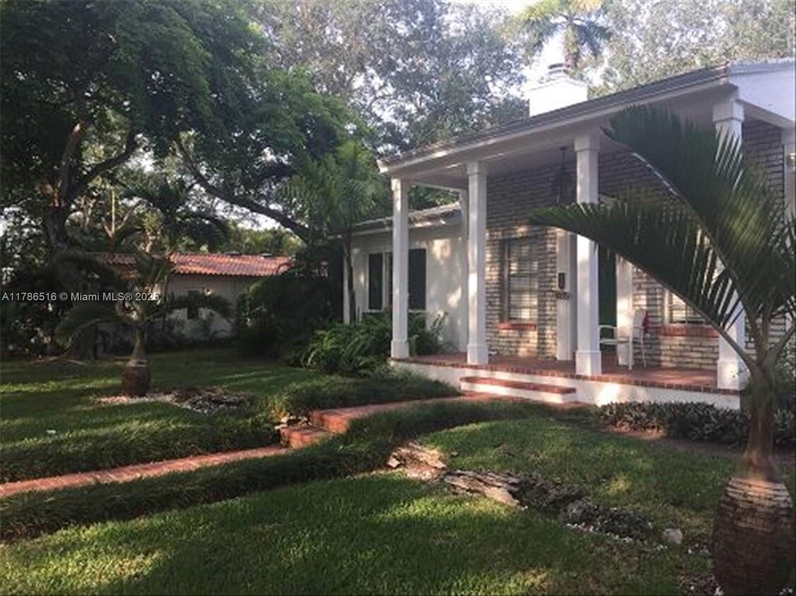 Foto principal - 6832 Mindello St