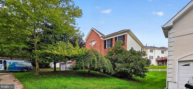 Foto del edificio - 6933 Sandy Creek Ct
