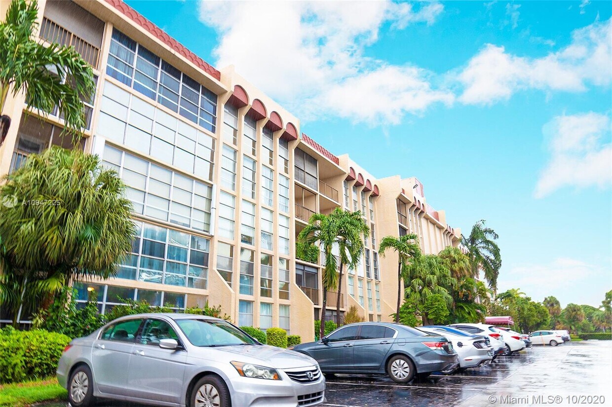 Foto principal - 2101 Atlantic Shores Blvd
