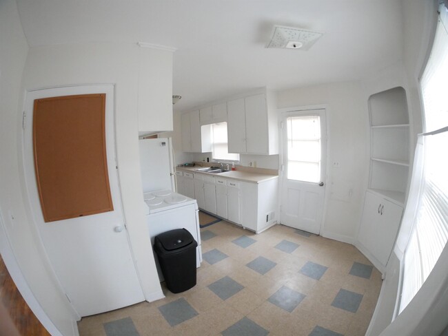 Foto del edificio - 925 W Grand River Rd