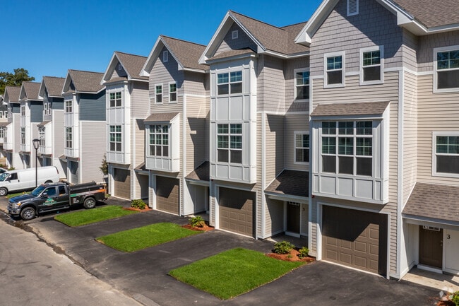 Building Photo - The Amelia Village