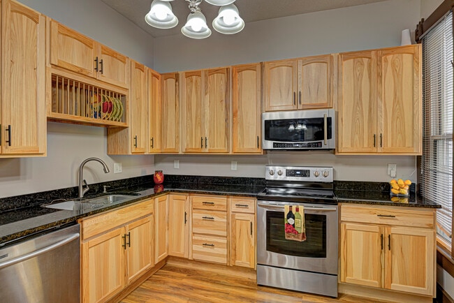 Kitchen - 1643 Fletcher Ave House