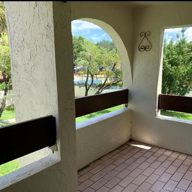 Building Photo - 9060 SW 125th Ave