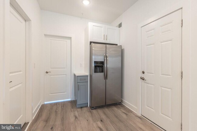 Foto del edificio - 1423 N 8th St
