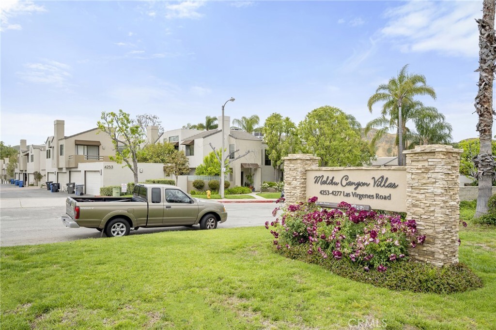 Primary Photo - 4263 Las Virgenes Rd