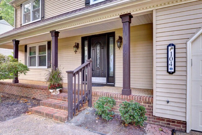 Foto del edificio - Beautiful home in Tabb Lakes.
