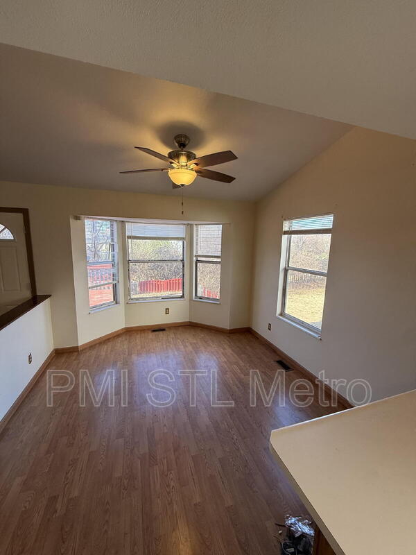 Foto del edificio - 3865 Kentucky Derby Dr