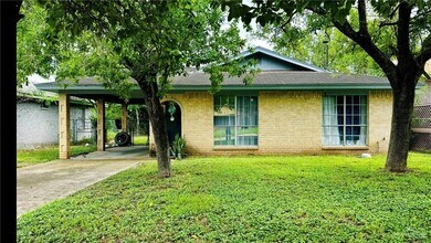 Building Photo - 10 Tulipan Dr