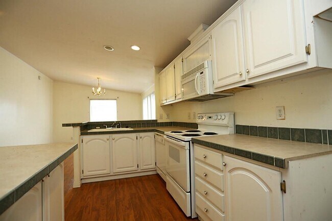 Foto del edificio - 10003 Elderberry Park Ln