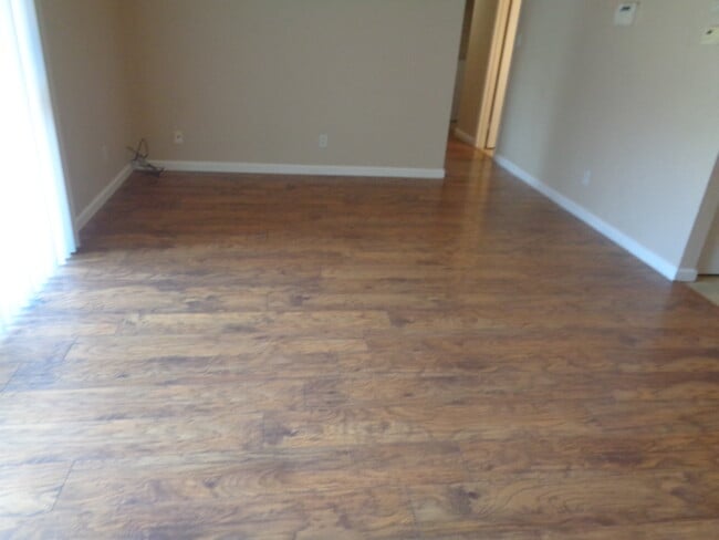 Foto del edificio - 1518 Upland Dr