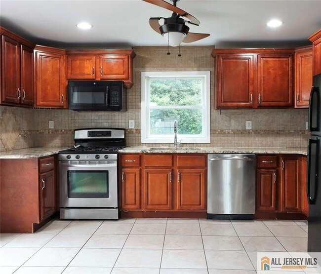 Building Photo - 59 2nd St