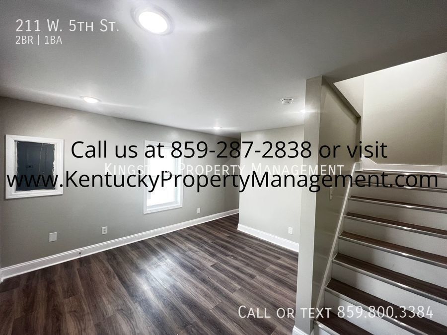 Primary Photo - 211 W 5th St