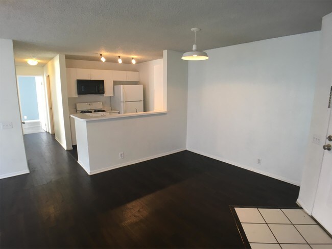 Building Photo - 91-289-289 Hanapouli Cir