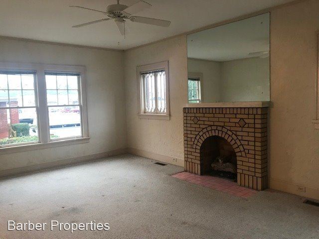 Building Photo - 3 br, 1 bath House - 511 North Street
