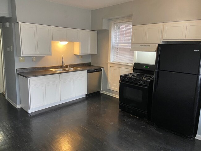 Building Photo - 3339-41 Salena