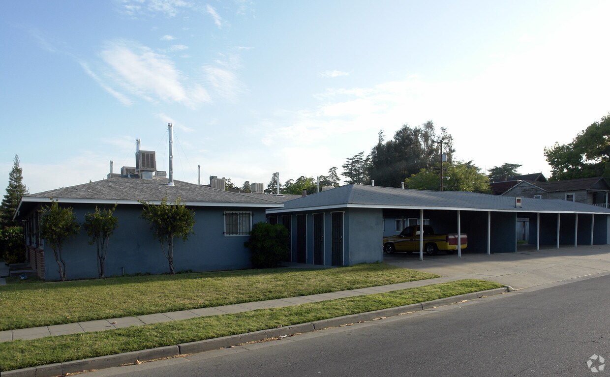 Foto del edificio - 206-218 N Yosemite Ave