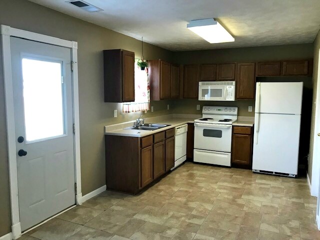 Building Photo - 2855 O'Hunter Ave