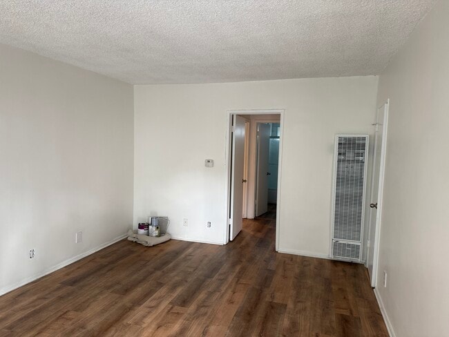 Photo - Camarillo Apartments