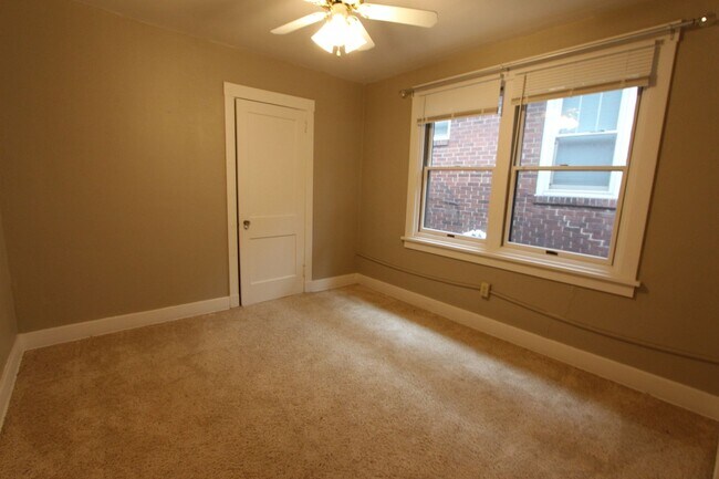 Building Photo - 147 Race Street