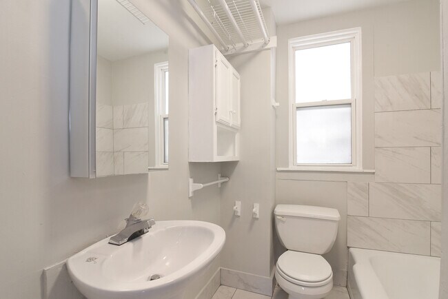 Foto del edificio - 1131 W Taylor St
