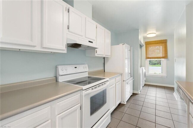 Foto del edificio - 337 Hutton Cir