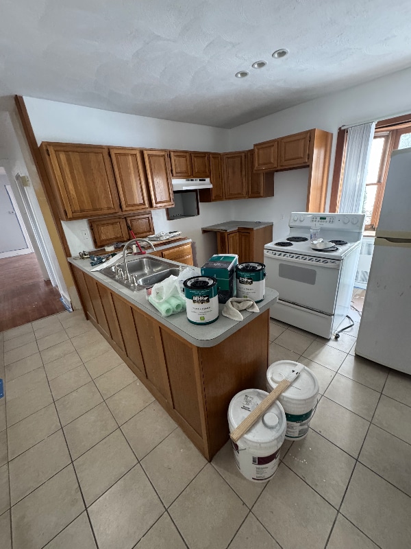 Building Photo - 35 Haynes St