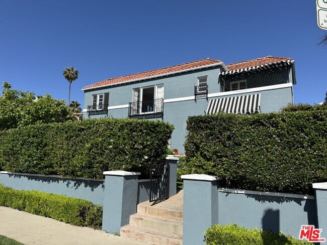 Foto del edificio - 848 S Curson Ave