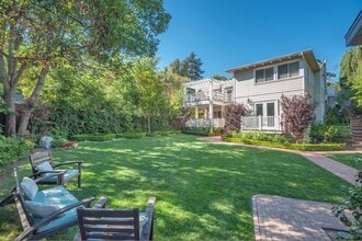 Building Photo - 7120 Pacific View Dr
