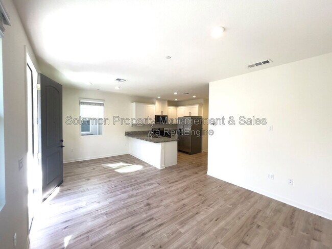 Foto del edificio - 4148 Sitio Cielo