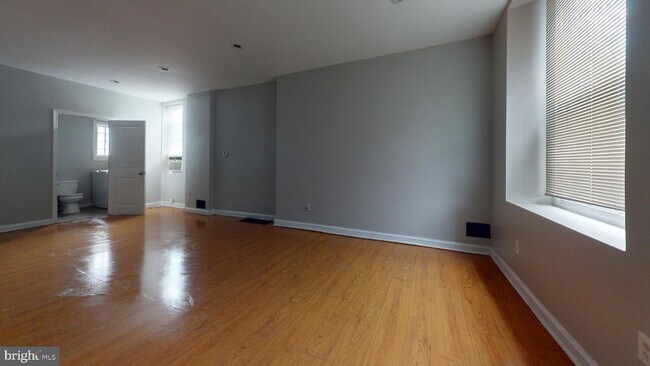 Foto del edificio - 125 W Rittenhouse St