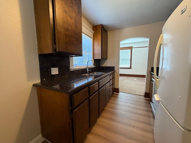 Foto del edificio - 460 N 3rd St