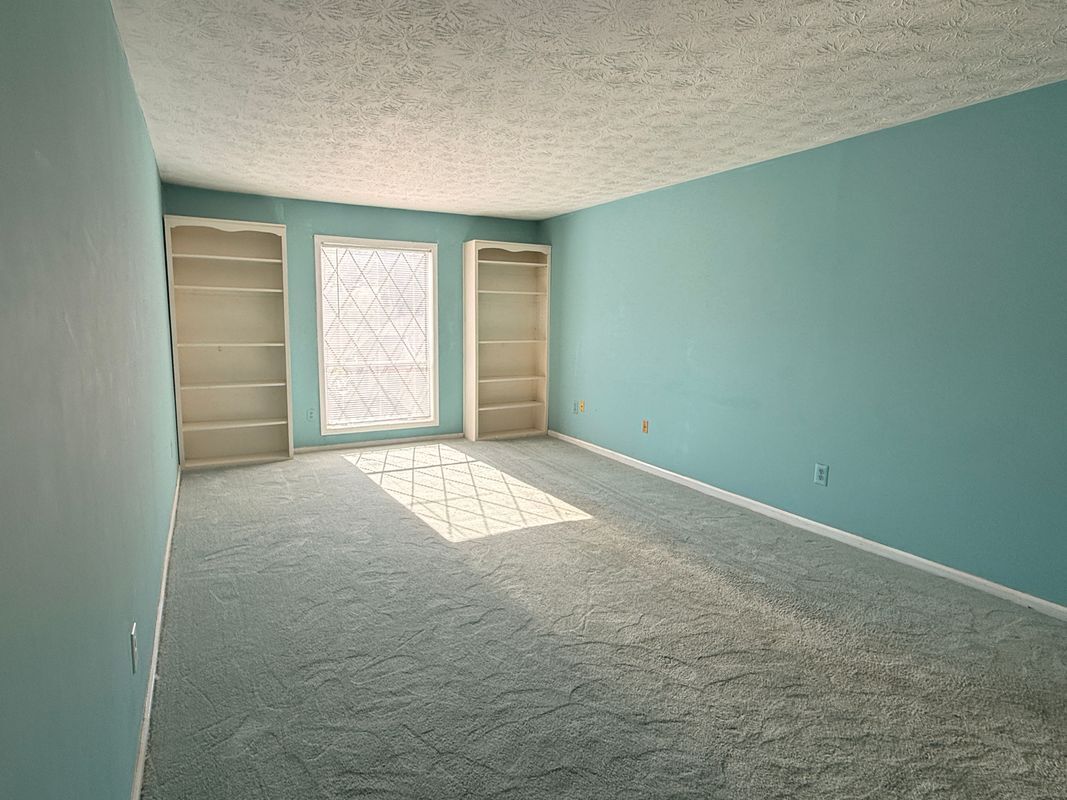 Primary Photo - 3237 Abbeywood Dr