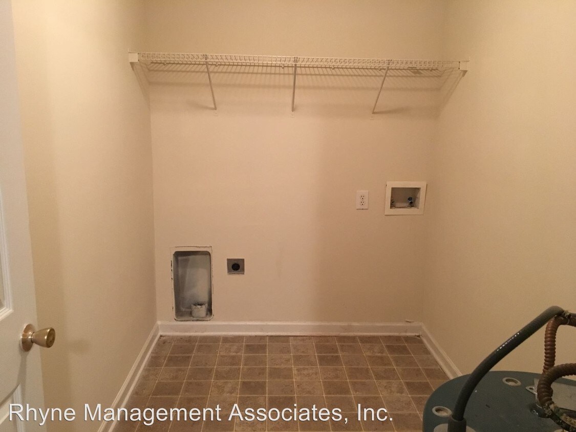 Foto principal - 4801 Avenida Del Sol Dr
