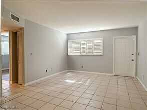Building Photo - 10101 Sandy Hollow Ln